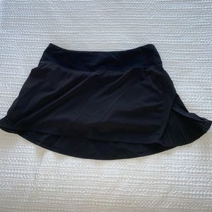 Lululemon - Play off the Pleats Skirt